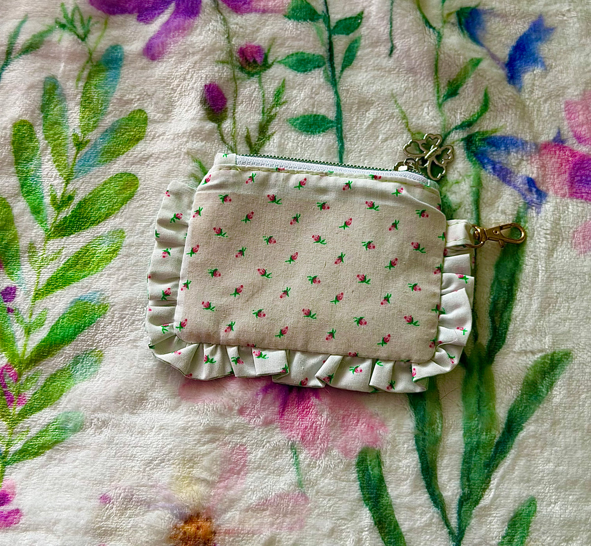 Green Ruffle Coin Purse